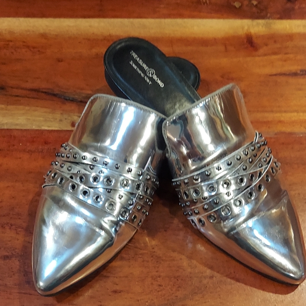 Treasure & Bond Silver Metallic Mules with Chain Detail